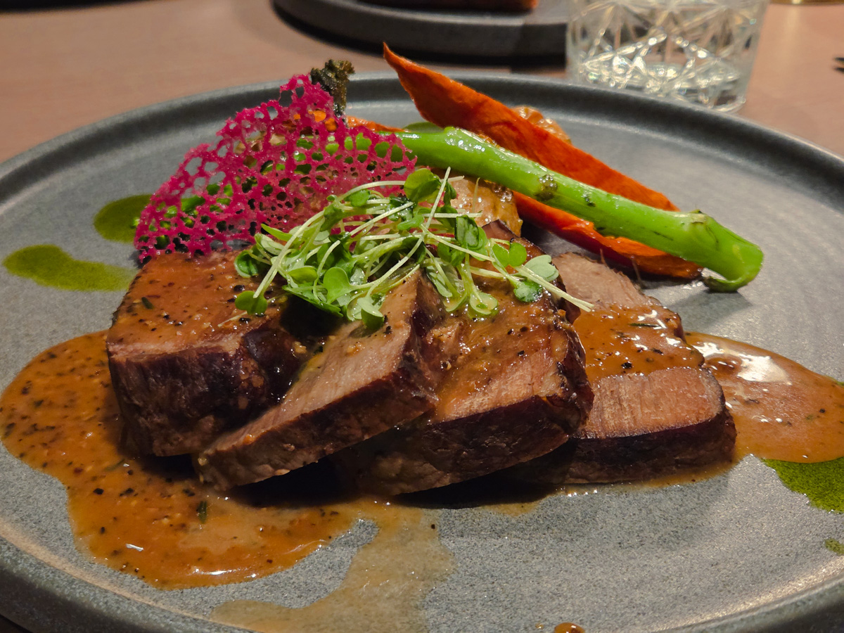 arctic panorama resort restaurant 4