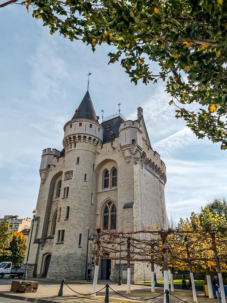 halle gate brussels 2