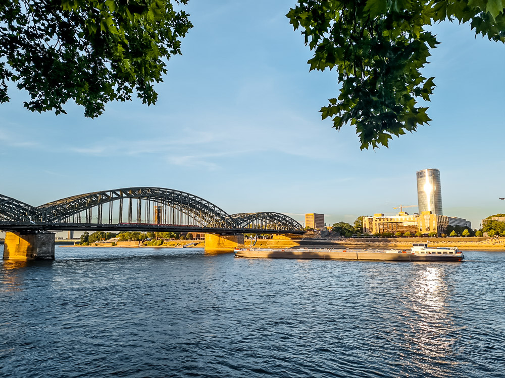 Hohenzollernbrücke cologne