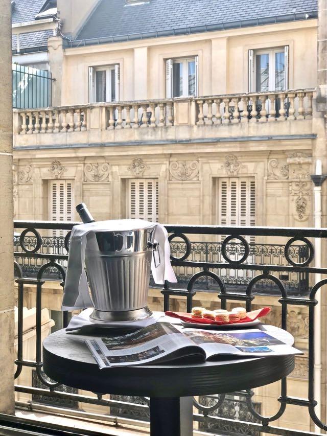 hotel california paris 1