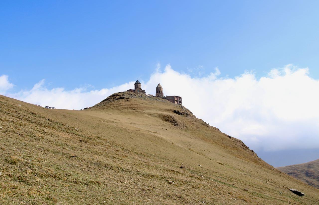 visit kazbegi monastery 1