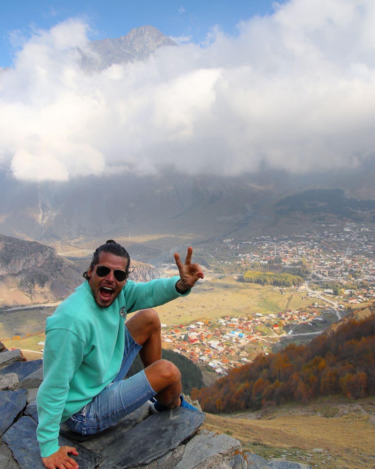 visit kazbegi monastery 3