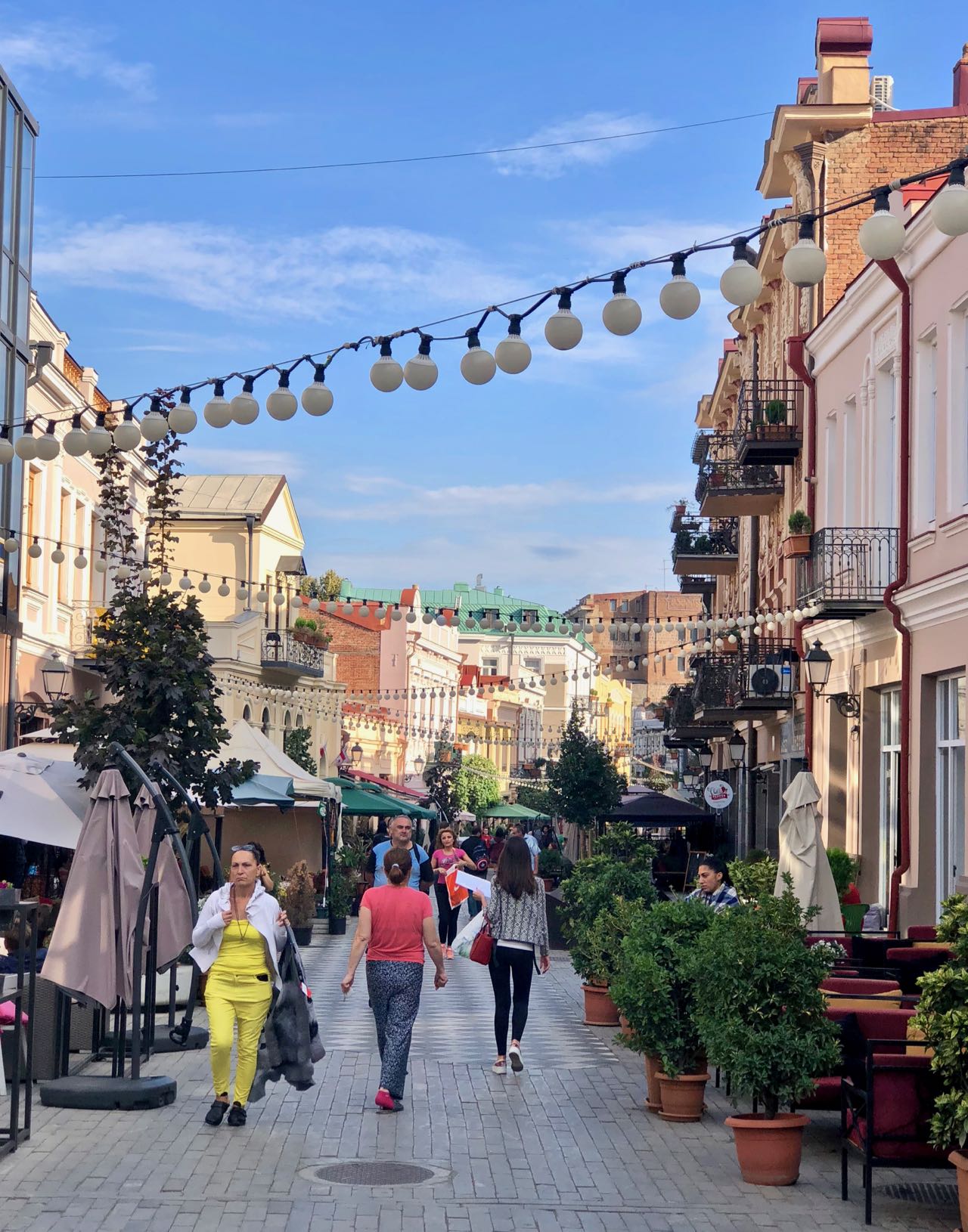visit tbilisi davit aghmashenebeli avenue
