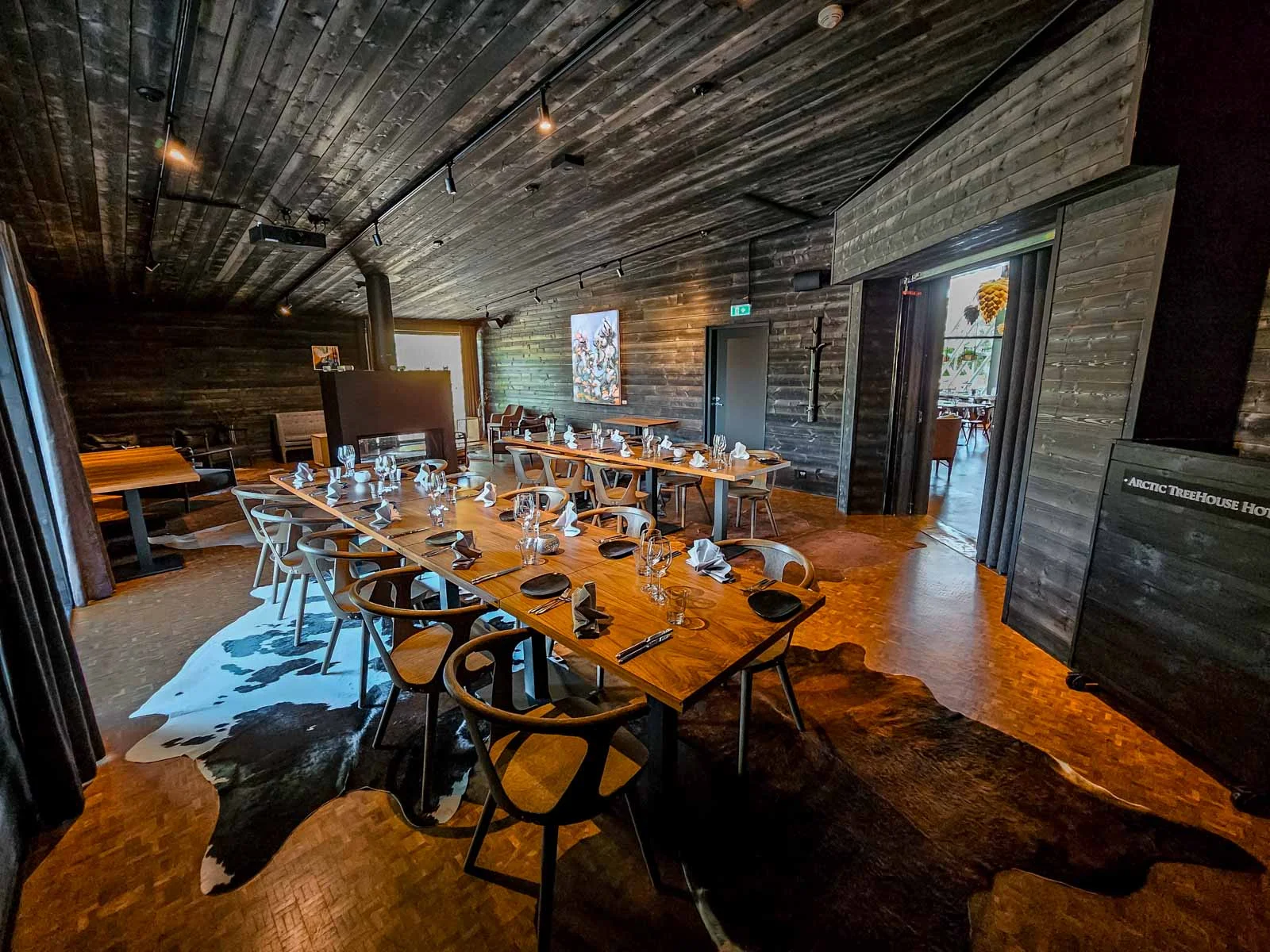 arctic treehouse hotel rakas restaurant 2