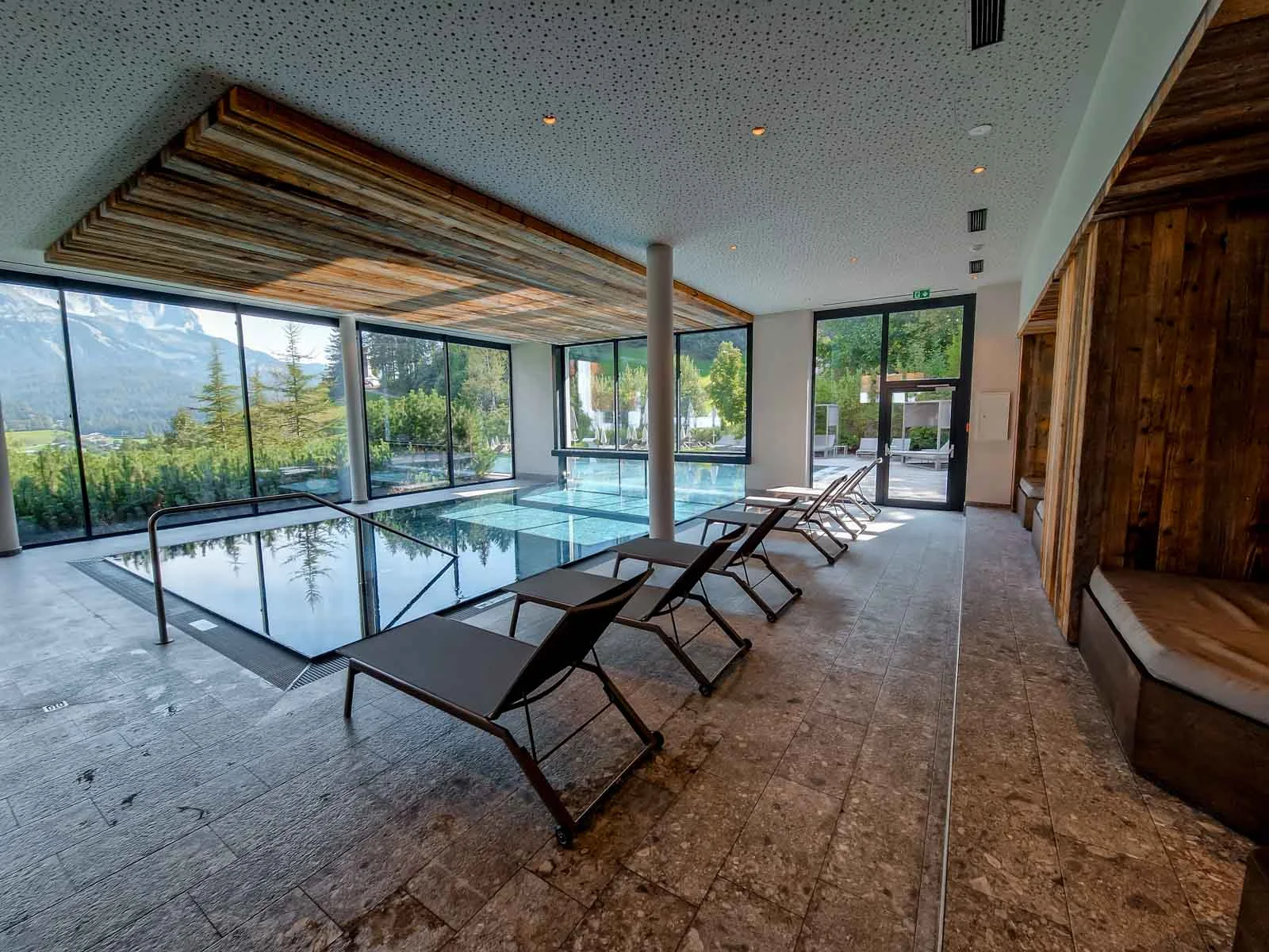 hotel der bar ellmau indoor pool