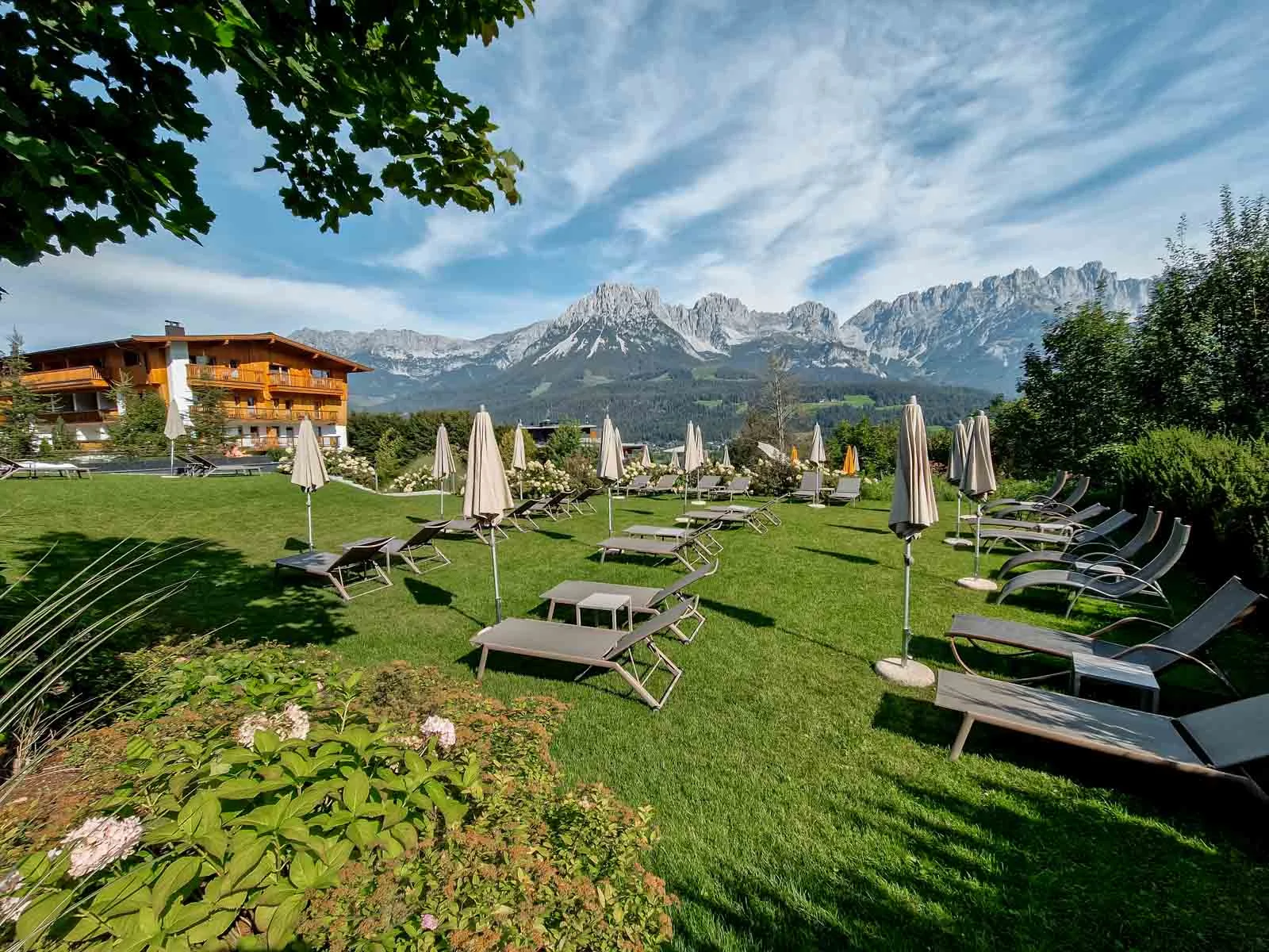 hotel der bar ellmau loungers