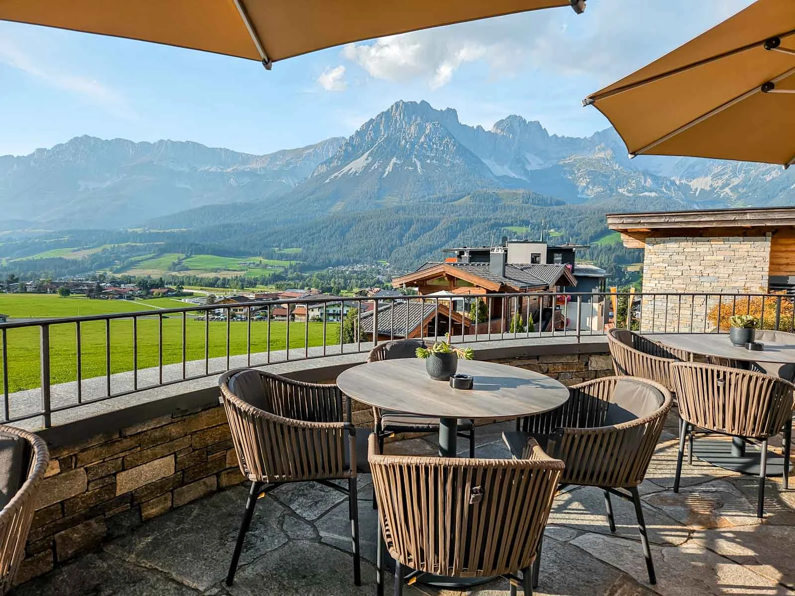 hotel der bar ellmau terrace 1