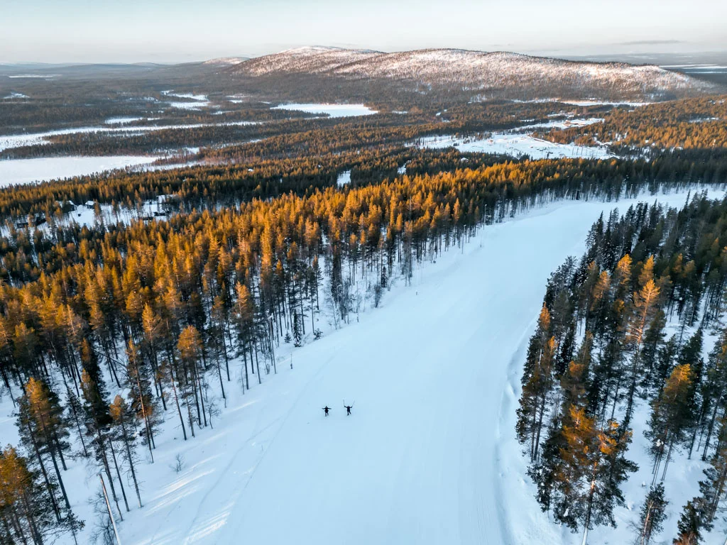 Levi nature snowshoewalk droneshot 2