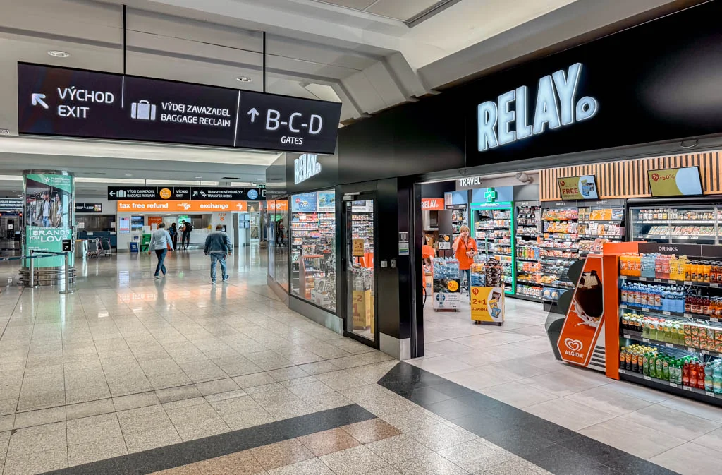 relay convenience store prague airport