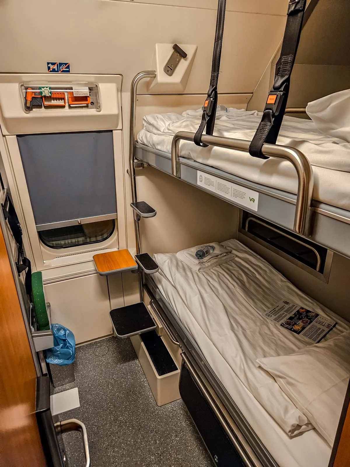 santas express upstairs cabin 1